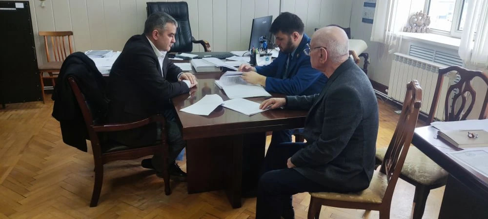 Минтранс Дагестана и транспортная прокуратура проверили антитеррористическую защищённость аэропорта Махачкалы